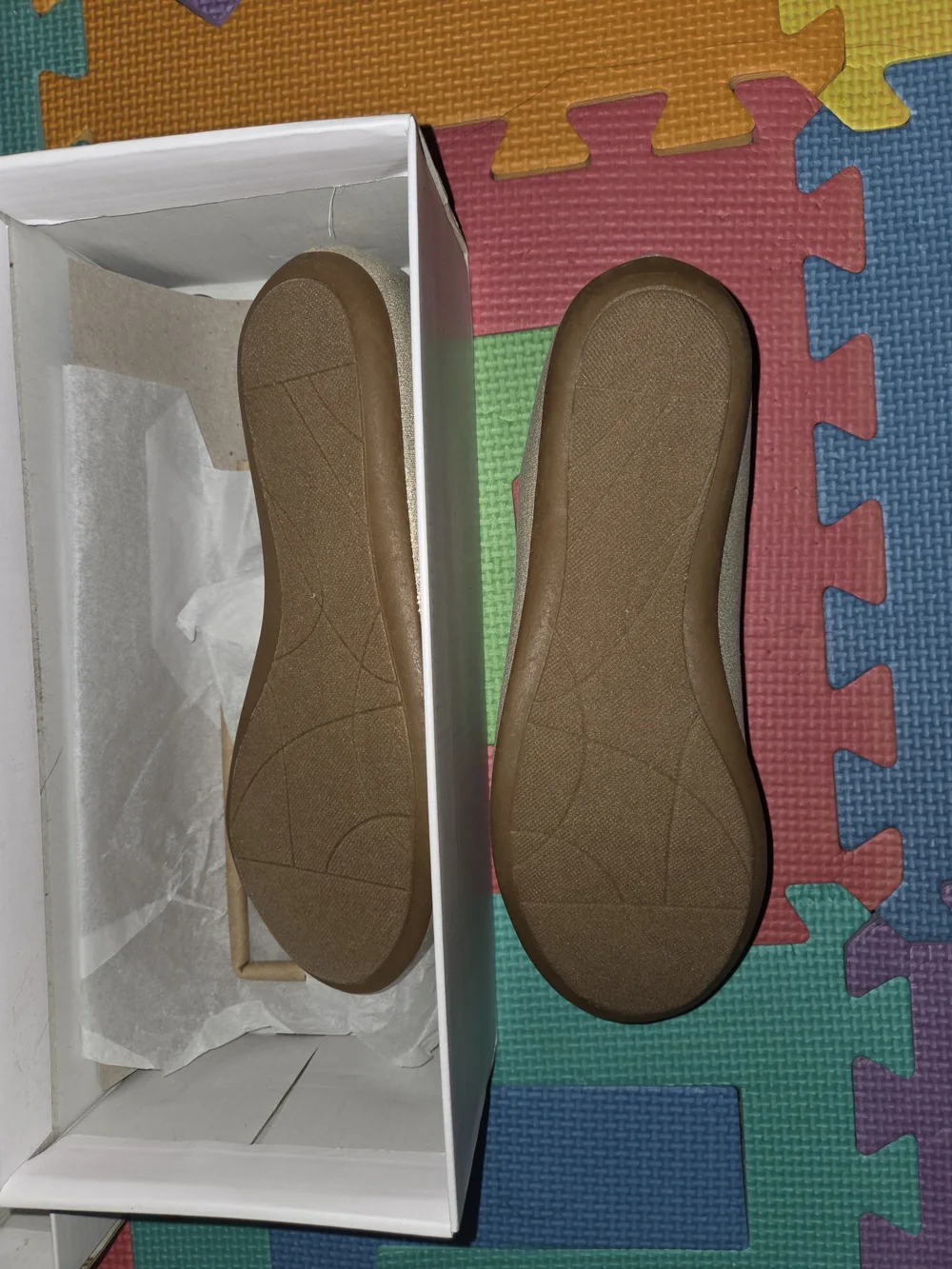 1901 Women's Glitter Ballet Flats in Beige